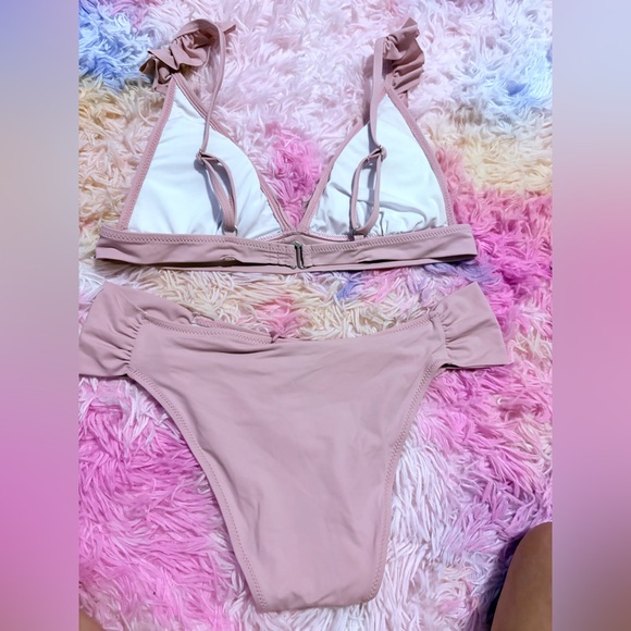 SHEIN Pink Ruffle Bikini Set - Picture 3 of 4